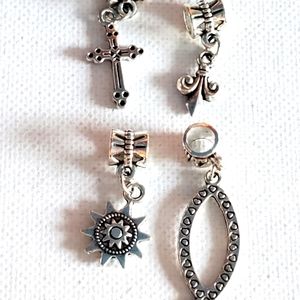 charms. NWOT. fits in Pandora Bracelet. (G)